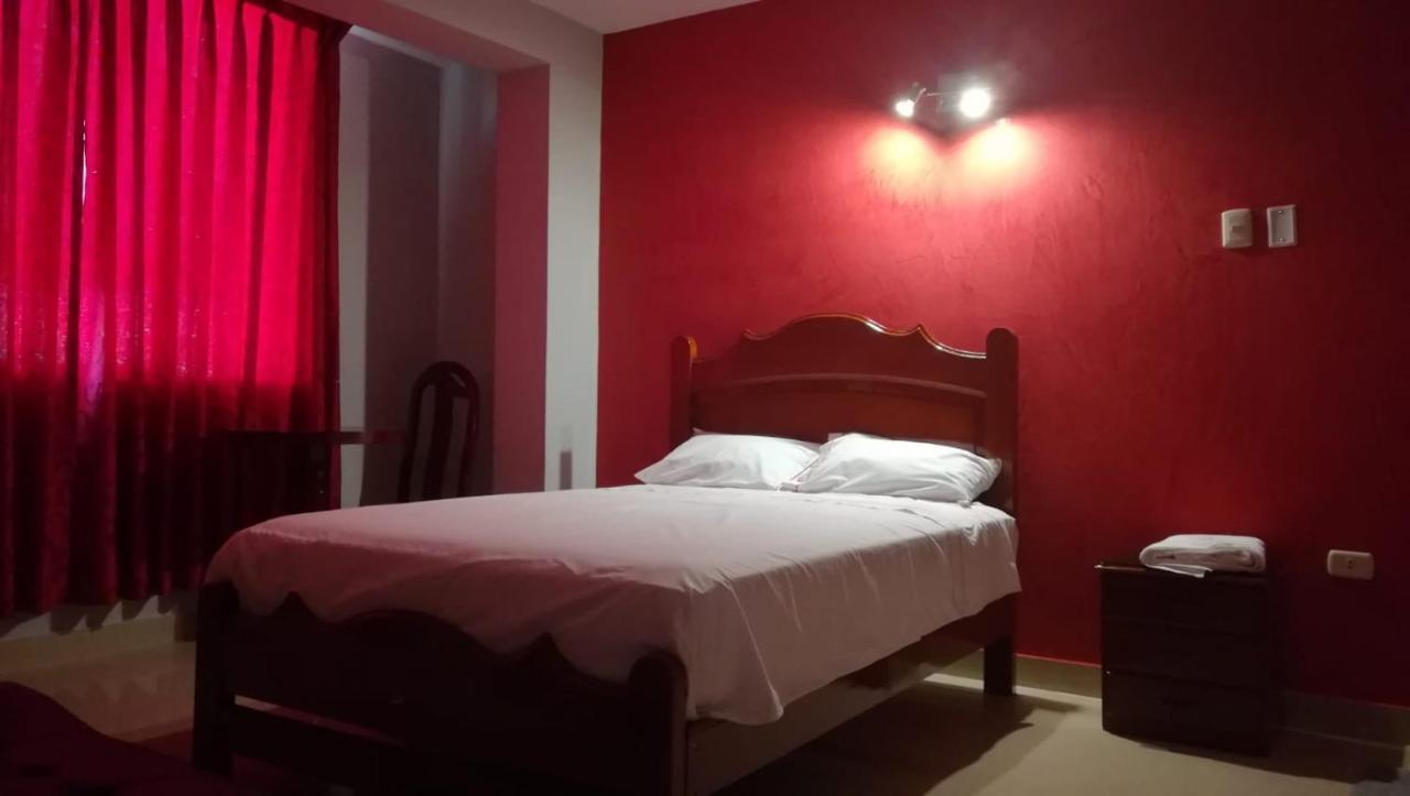 Hotel Real Bolivar チンボテ エクステリア 写真