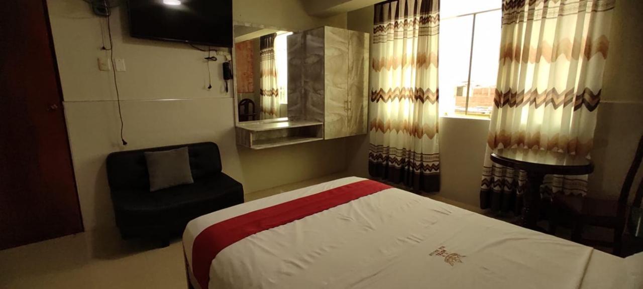 Hotel Real Bolivar チンボテ エクステリア 写真
